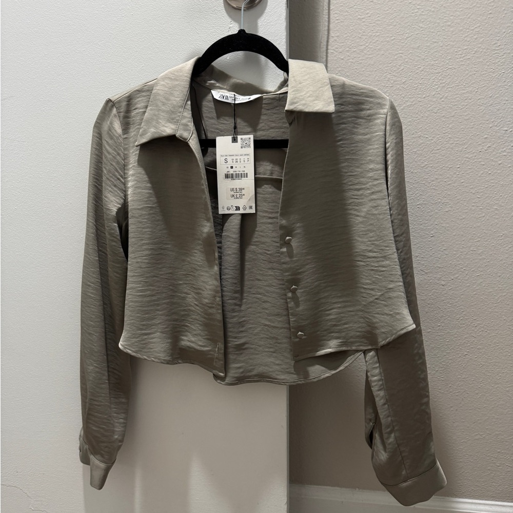 Muted Green Cropped Button-Up Shirt